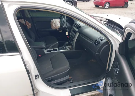 2010 Mercury Milan z USA, uszkodzony, nr VIN 3MEHM0HAXAR642066